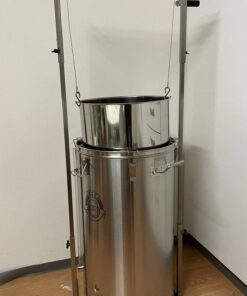 Crane with hoist for 50 - 70 litre brewing units</trp-post-container